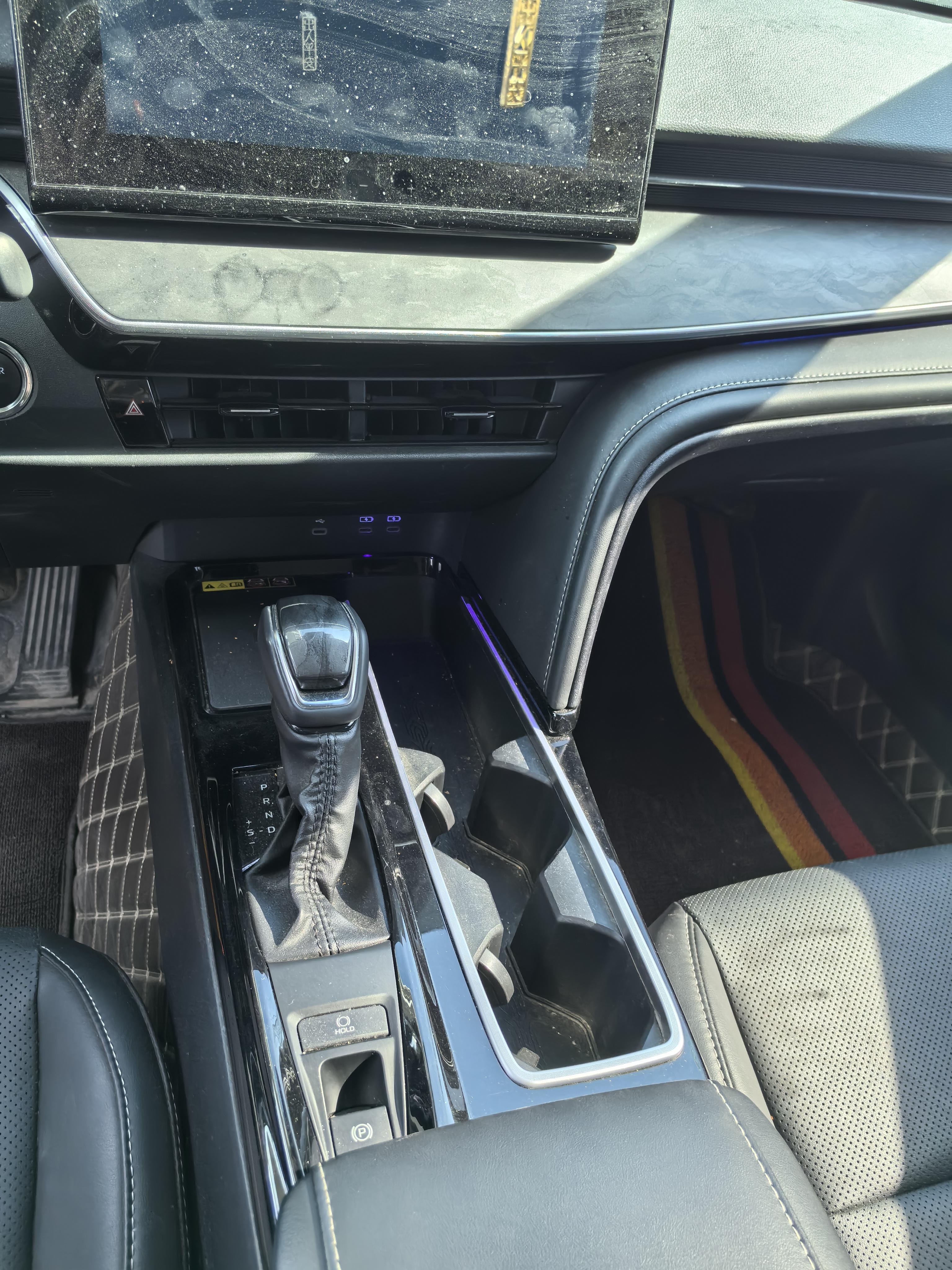 Toyota Camry 2024 thumb 5