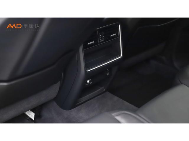 Porsche Cayenne 2022 thumb 3