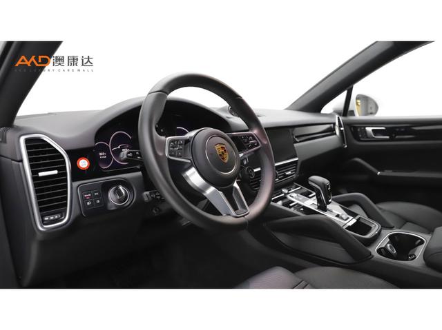 Porsche Cayenne 2022 thumb 5