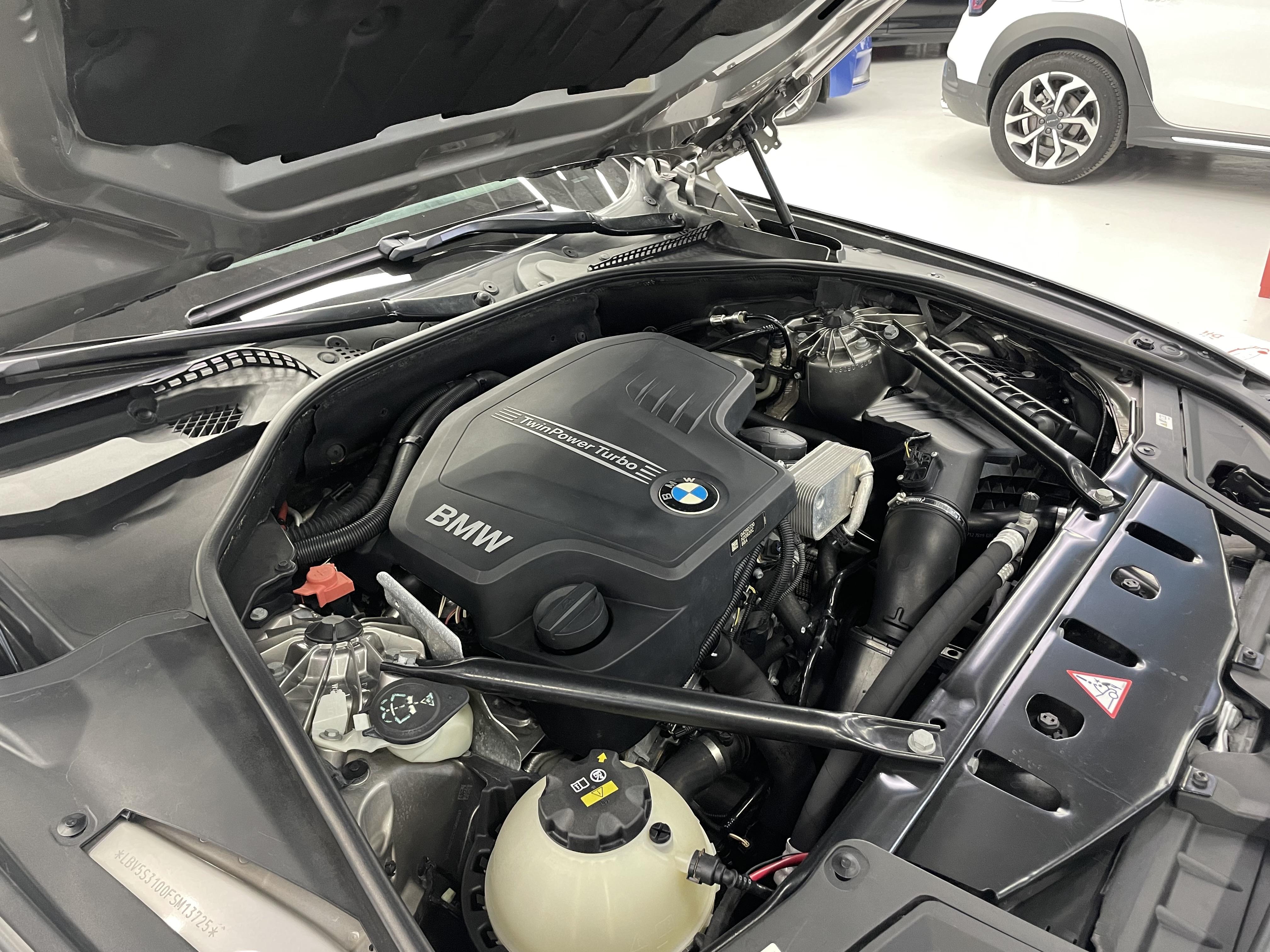 BMW 5 серии 2014 thumb 8