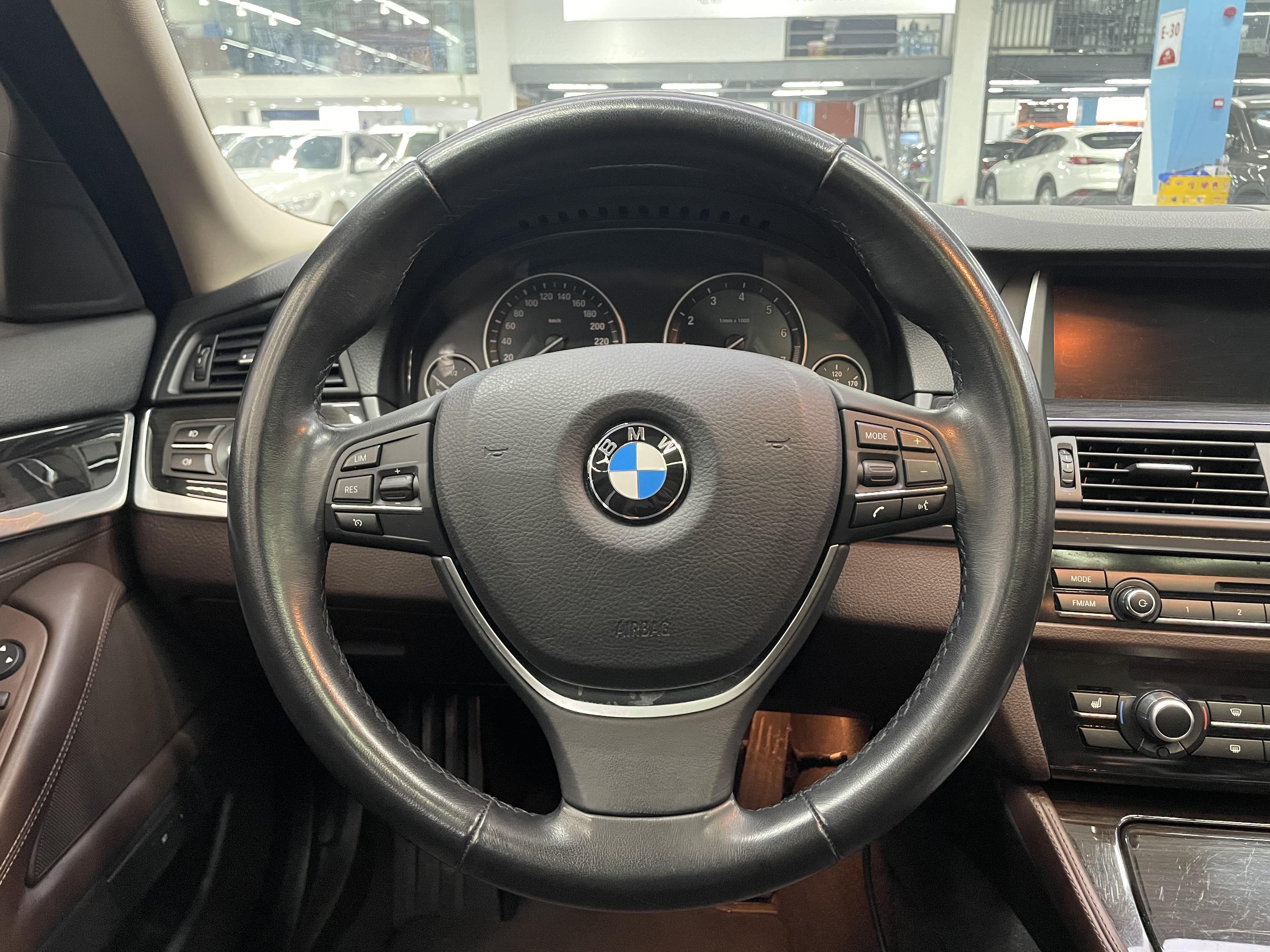 BMW 5 серии 2014 thumb 11