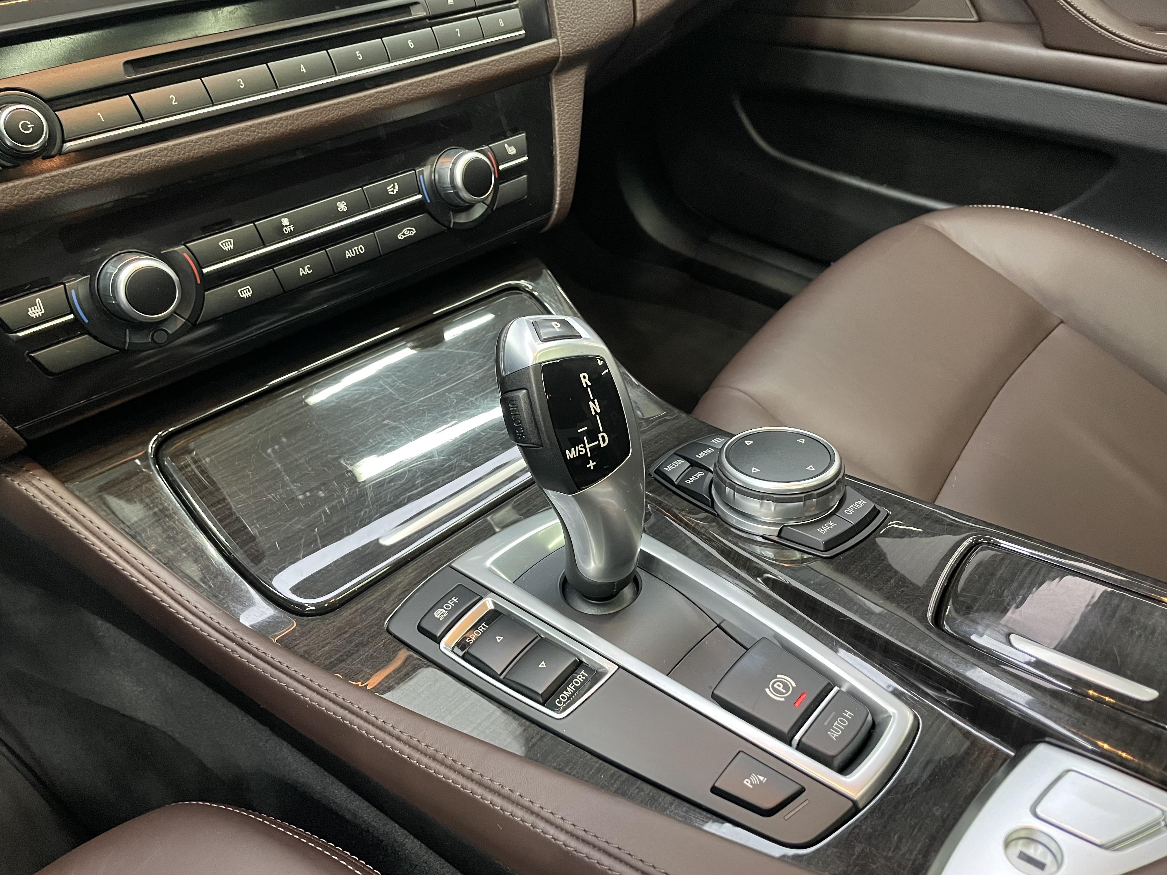 BMW 5 серии 2014 thumb 12