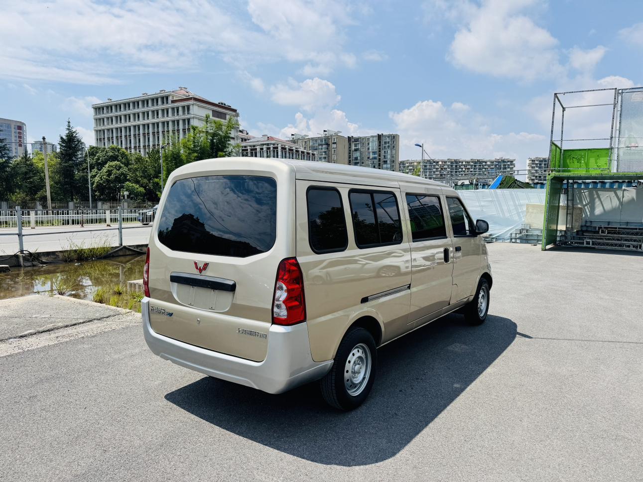 Wuling EV 2020 thumb 3