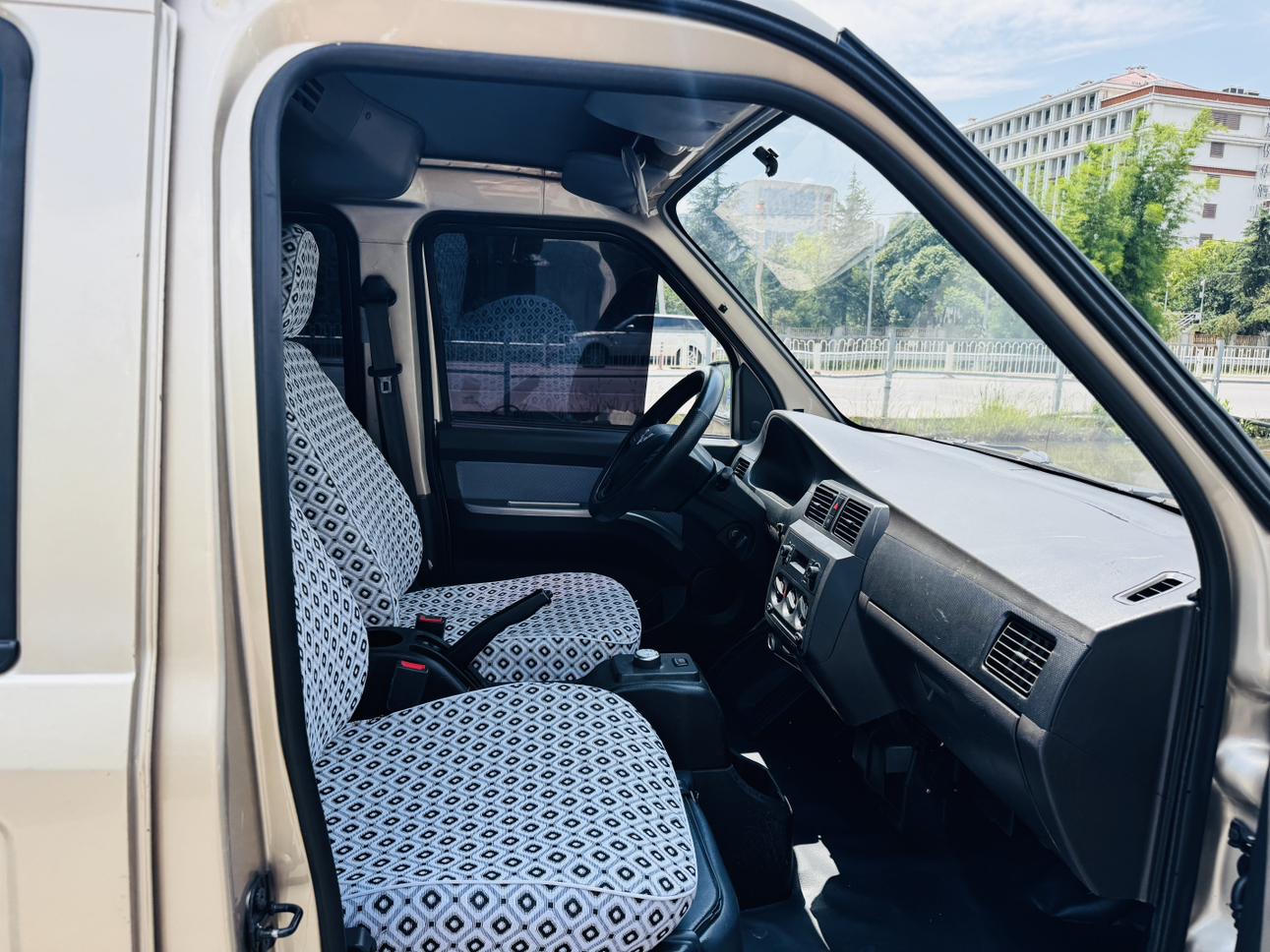 Wuling EV 2020 thumb 8