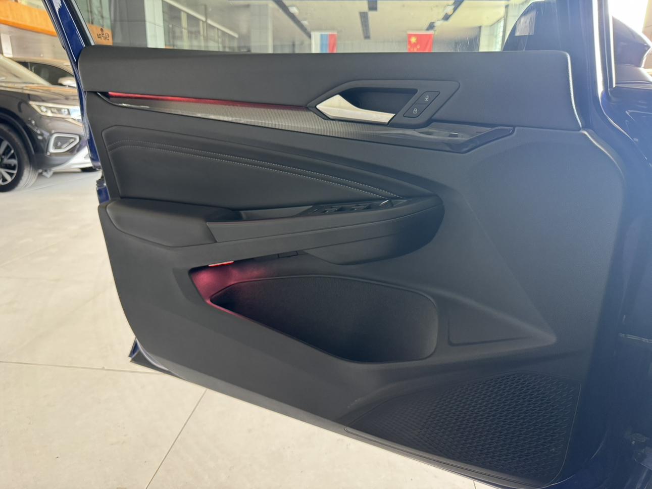 Volkswagen Golf Sportsvan 2022 thumb 4