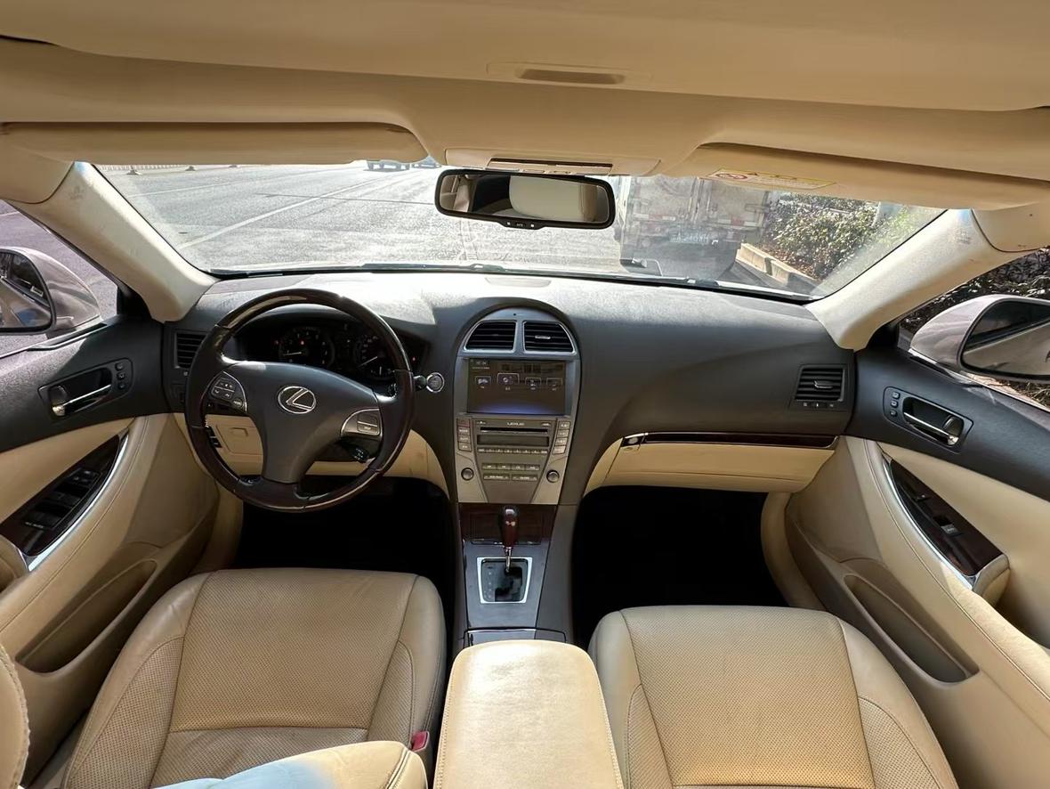Lexus ES 2010 thumb 5