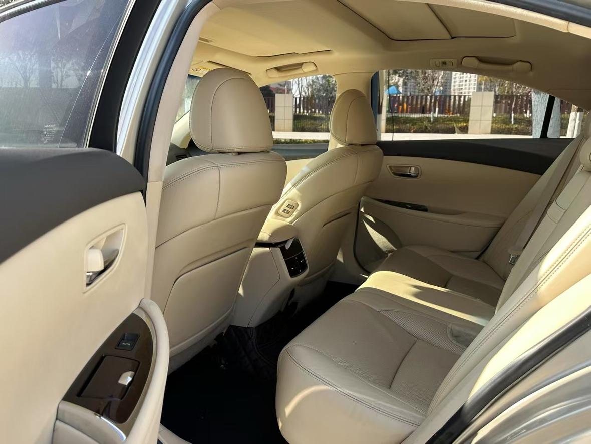 Lexus ES 2010 thumb 7