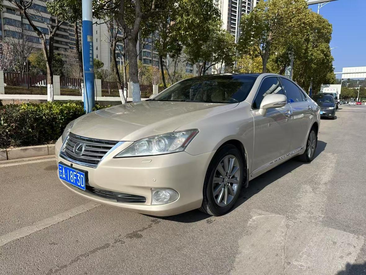 Lexus ES 2010 thumb 8