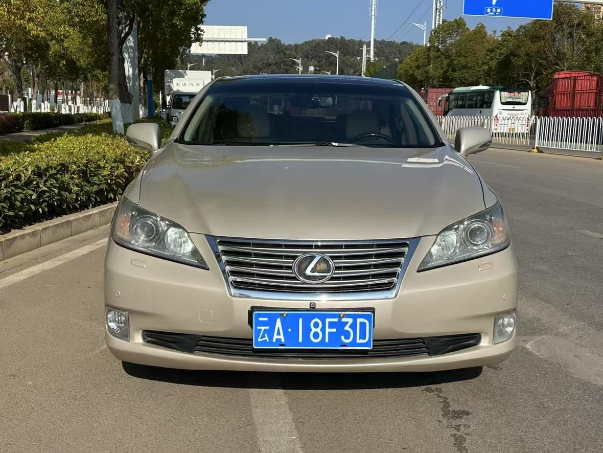 Lexus ES 2010 thumb 9