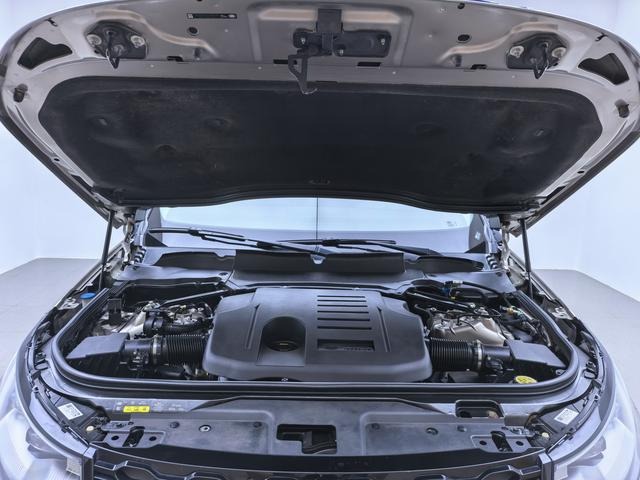 Land Rover Discovery 2023 thumb 8