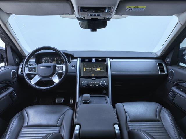 Land Rover Discovery 2023 thumb 12