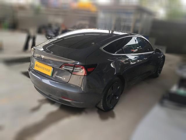 Tesla Model 3 2020 thumb 4