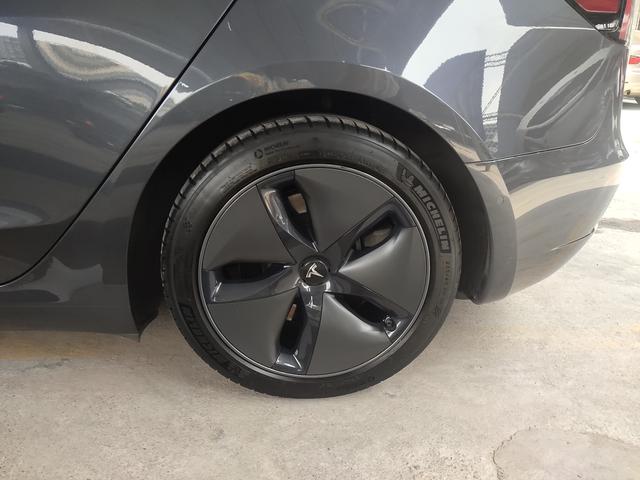 Tesla Model 3 2020 thumb 5