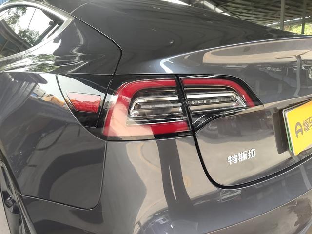 Tesla Model 3 2020 thumb 7