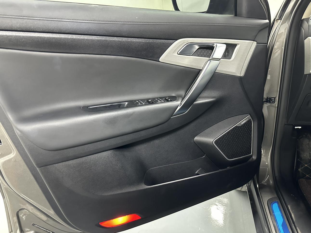 Geely Boyue 2020 thumb 7