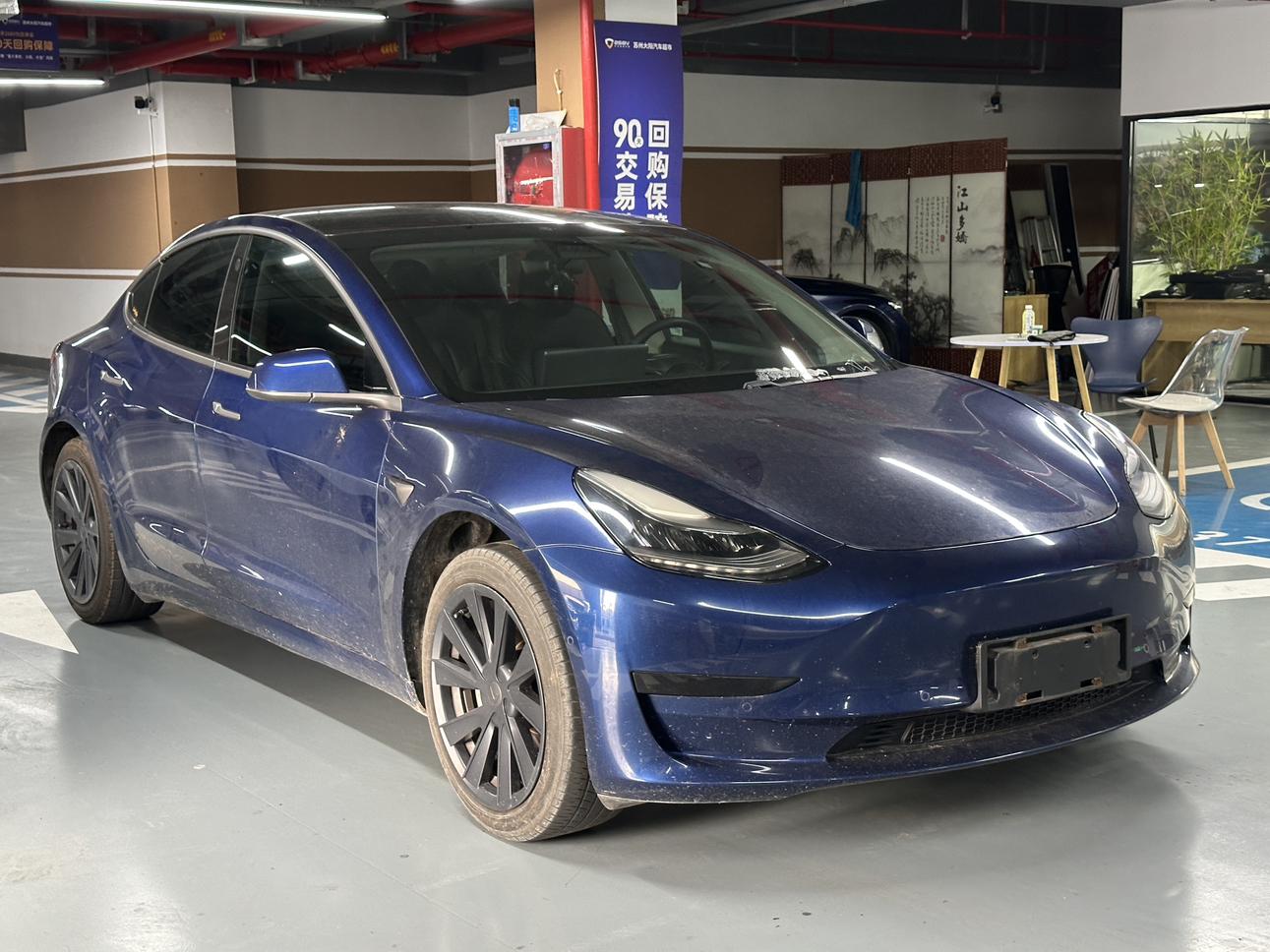 Tesla Model 3 2019 thumb 11