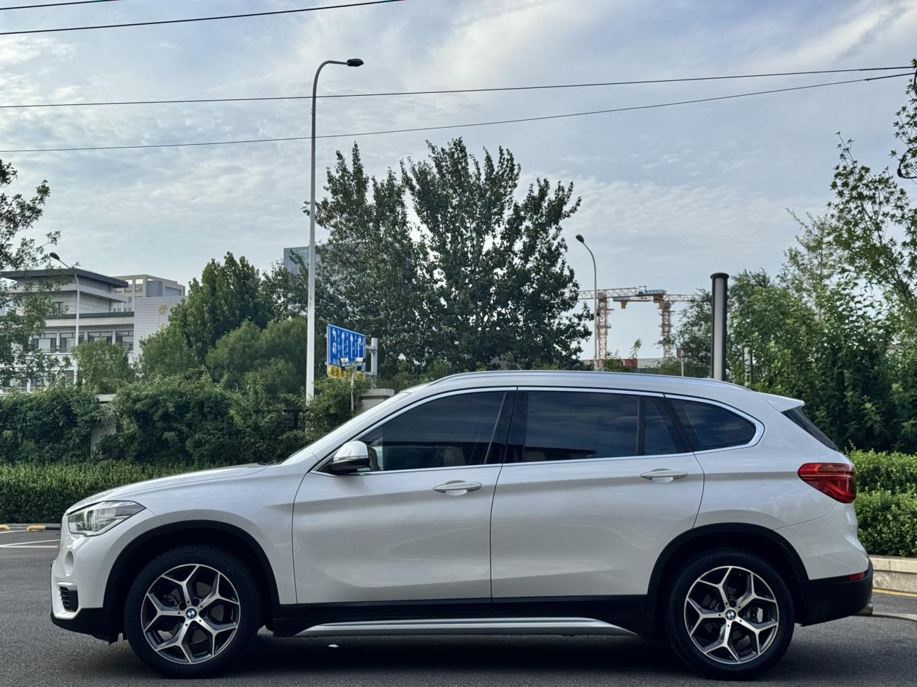 BMW X1 2019 thumb 2