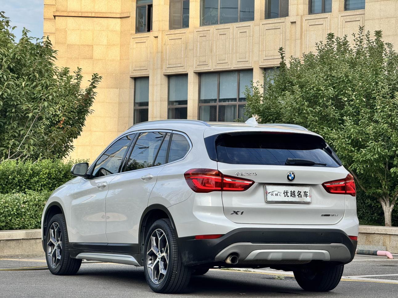 BMW X1 2019 thumb 3
