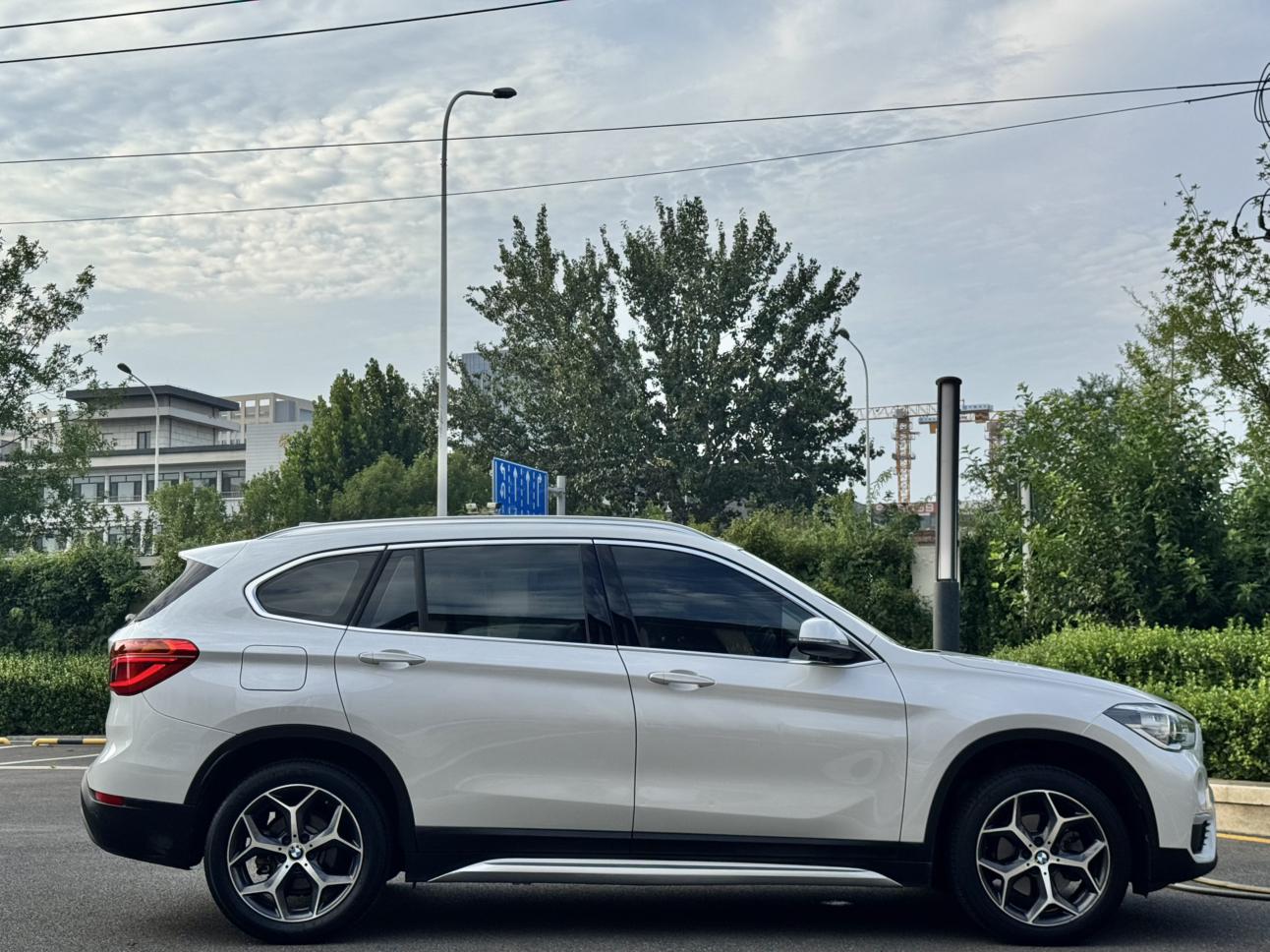 BMW X1 2019 thumb 6