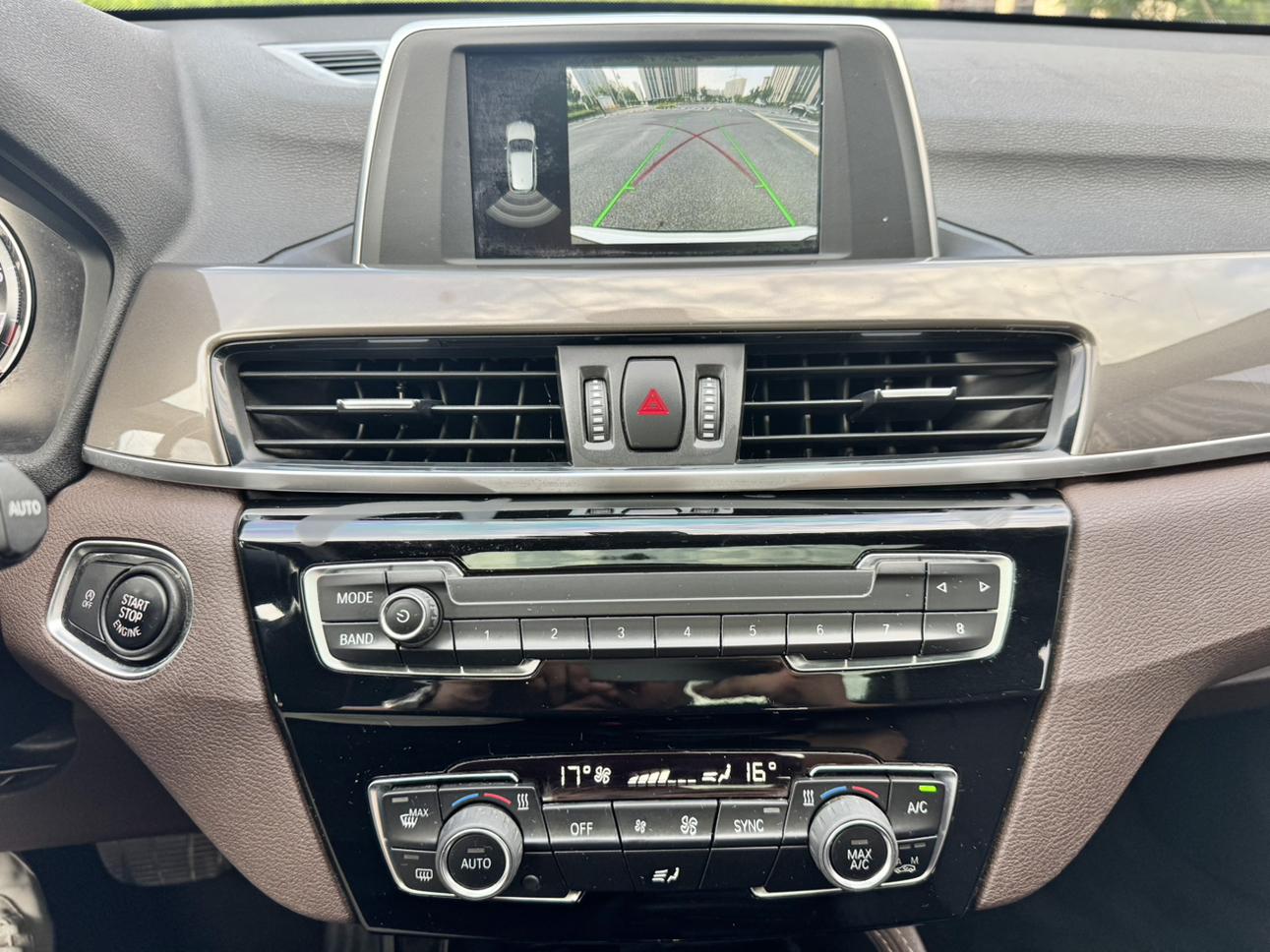 BMW X1 2019 thumb 11