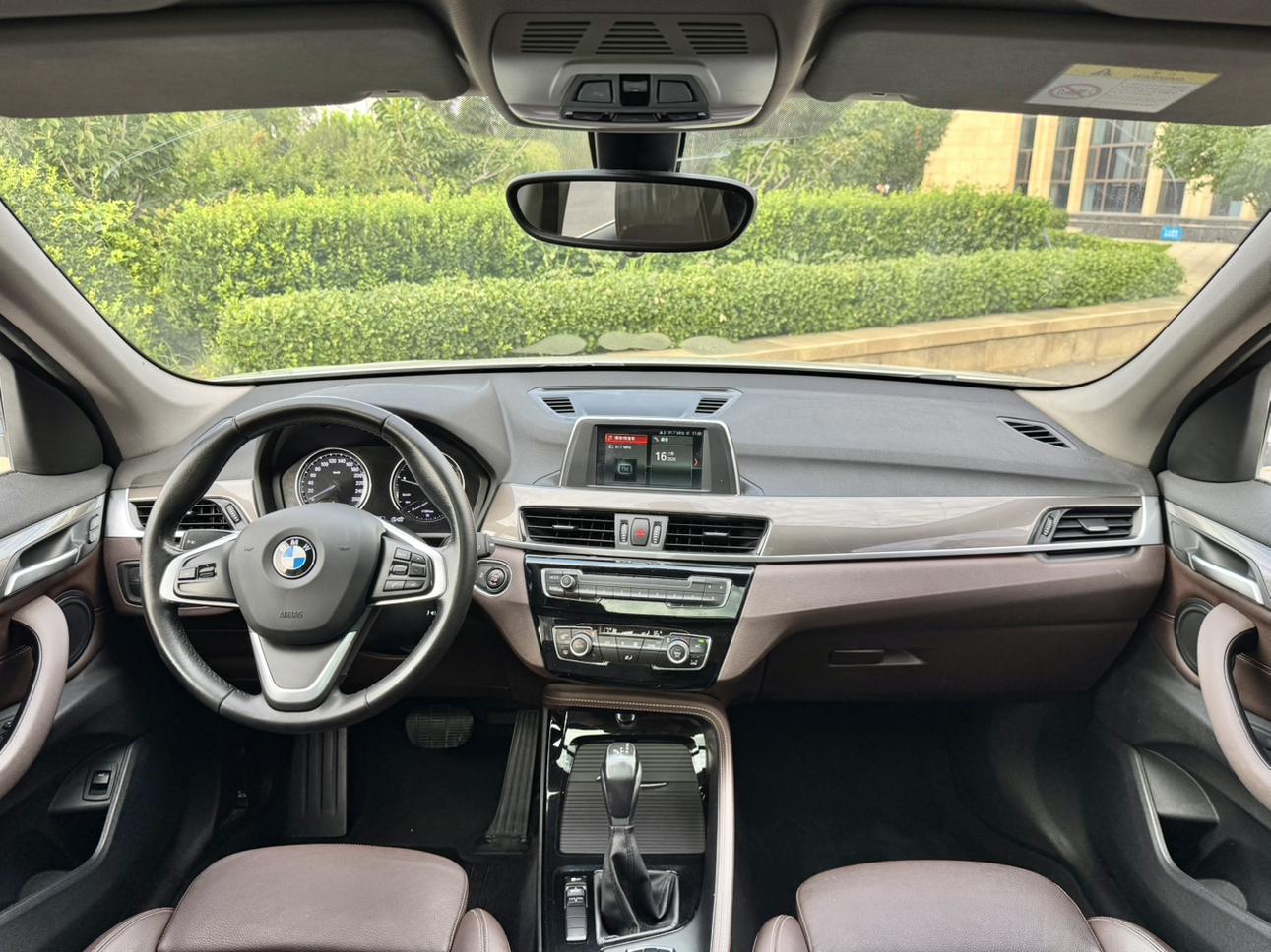 BMW X1 2019 thumb 12