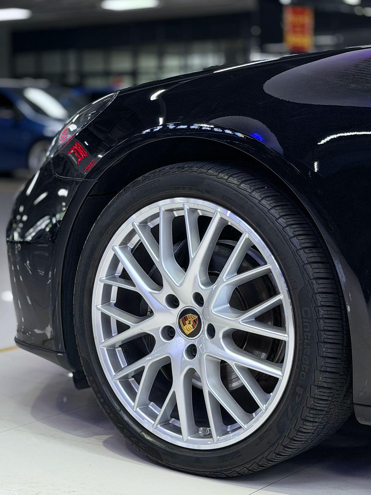 Porsche Panamera 2021 thumb 3