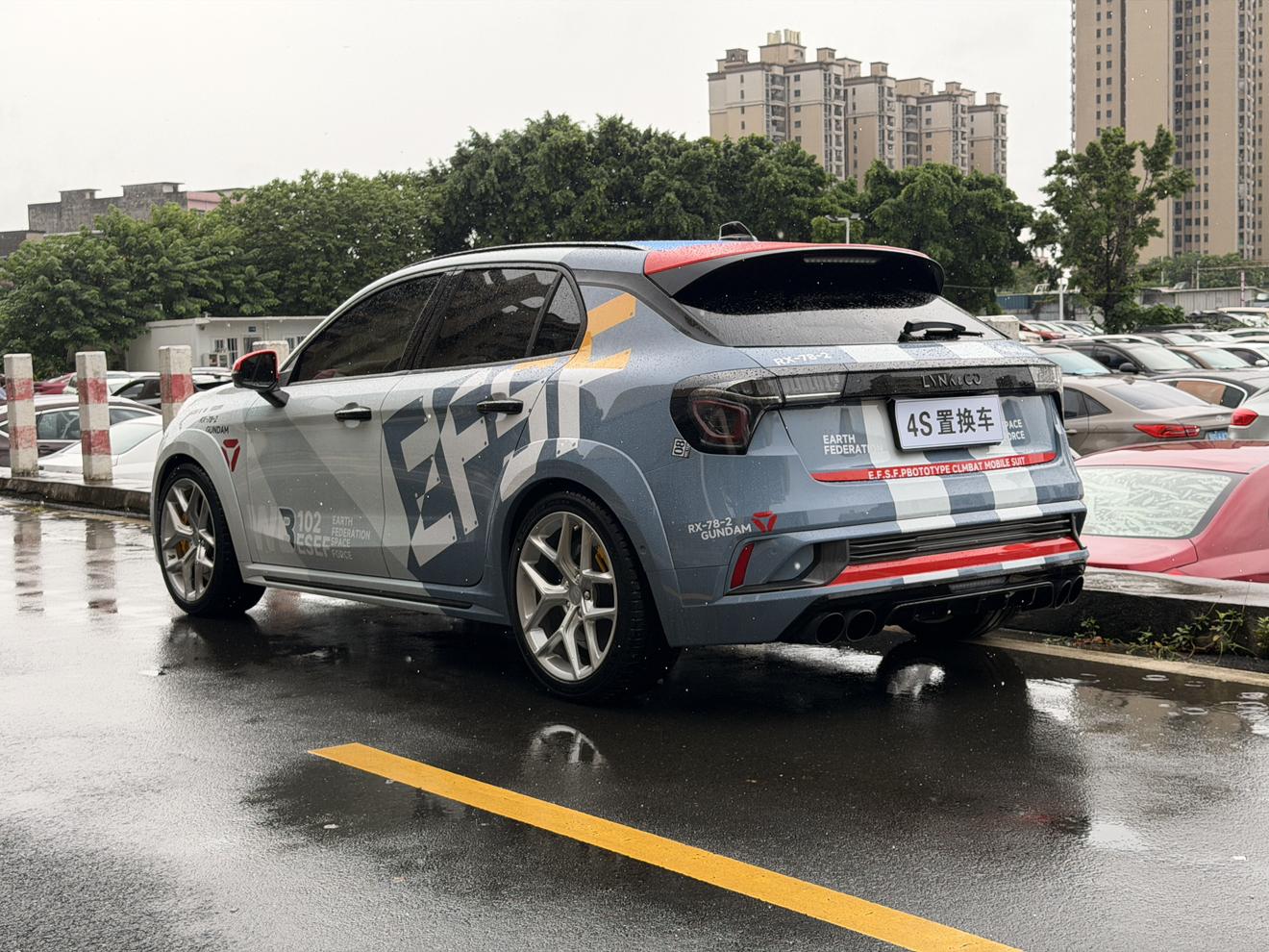 Lynk & Co 02 Hatchback 2021 thumb 2