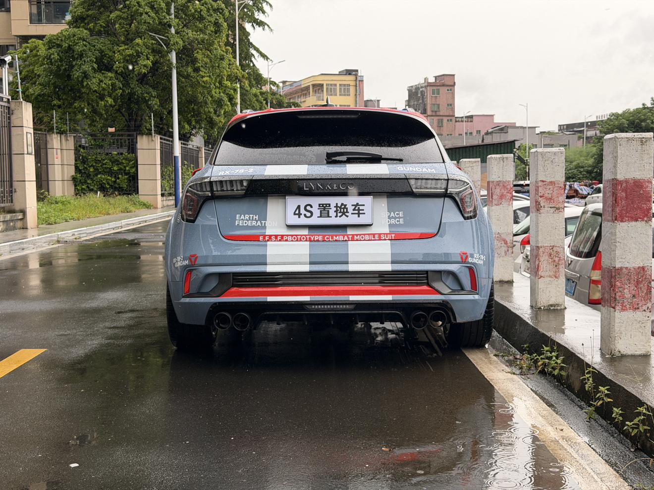 Lynk & Co 02 Hatchback 2021 thumb 3