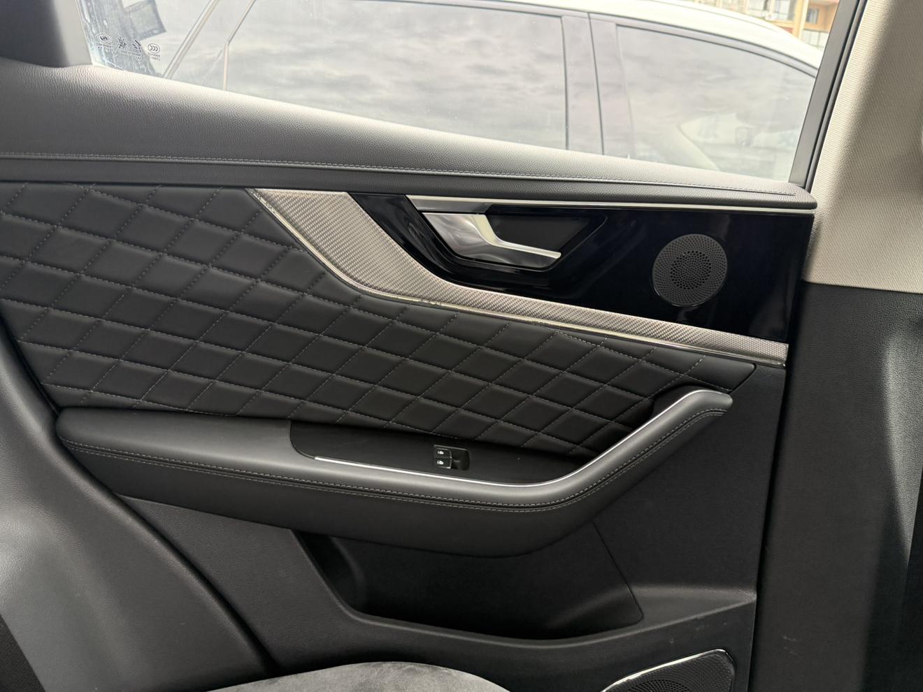 Hongqi HS5 2019 thumb 6