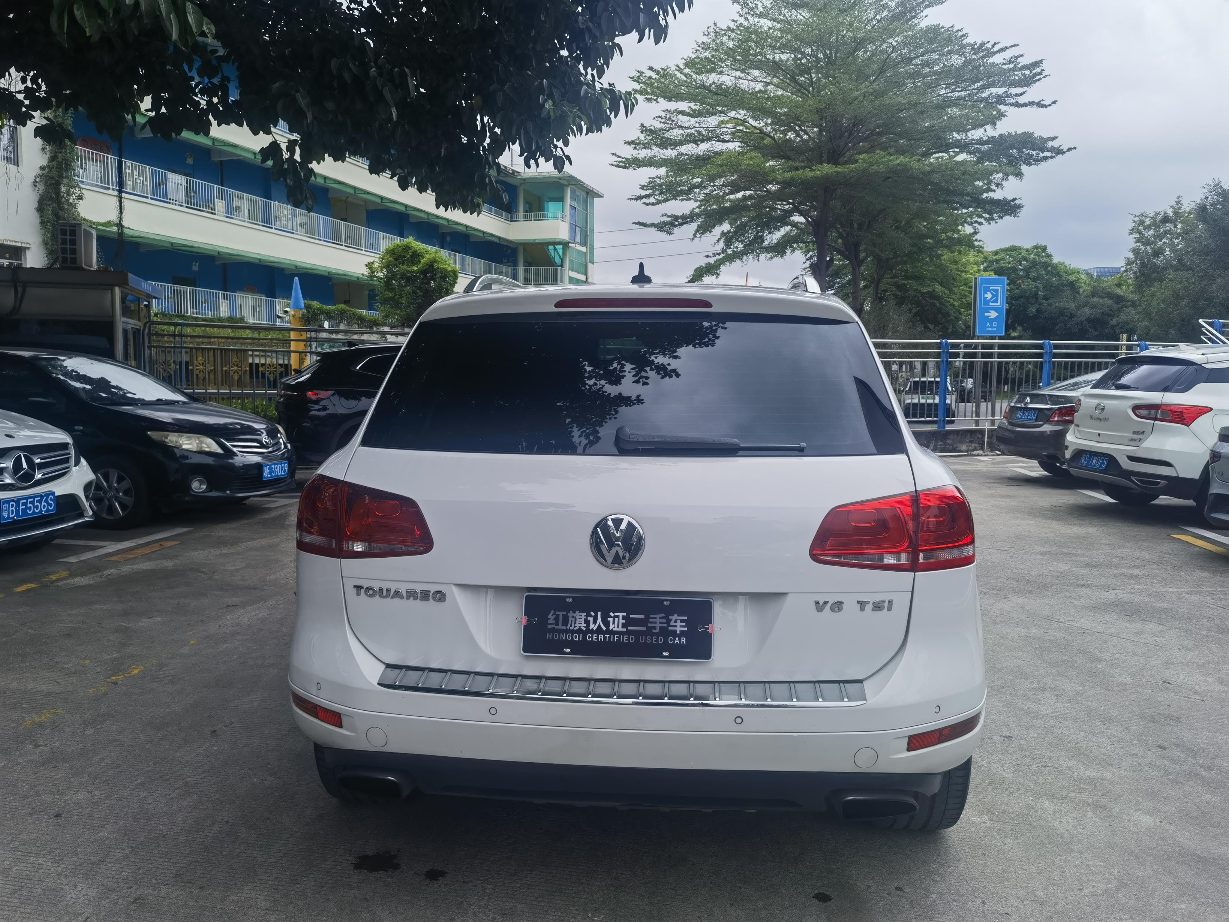 Volkswagen Touareg 2013 thumb 3