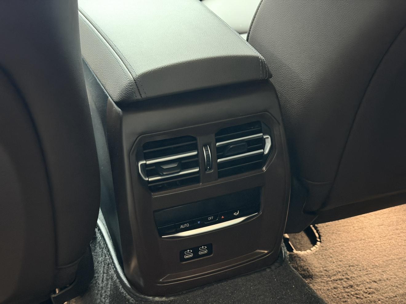 BMW i3 2022 thumb 6