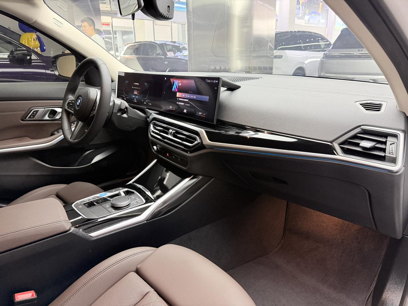BMW i3 2022 thumb 7
