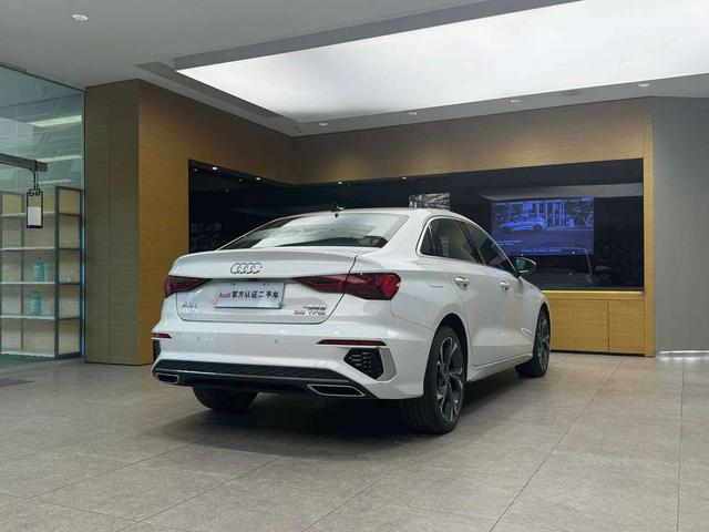 Audi A3 2023 thumb 4