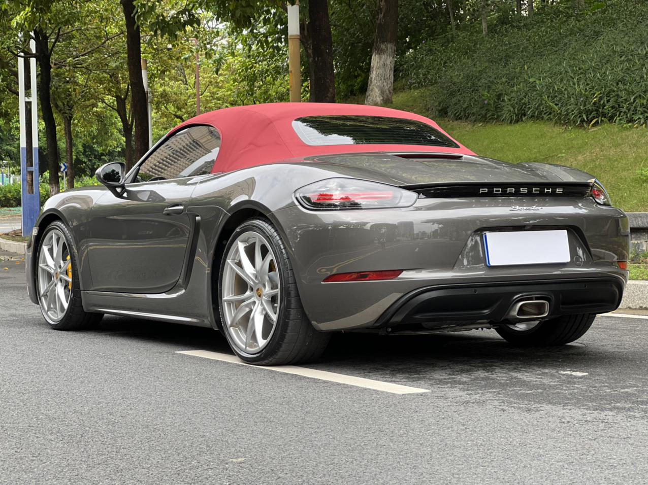 Porsche 718 2021 thumb 3