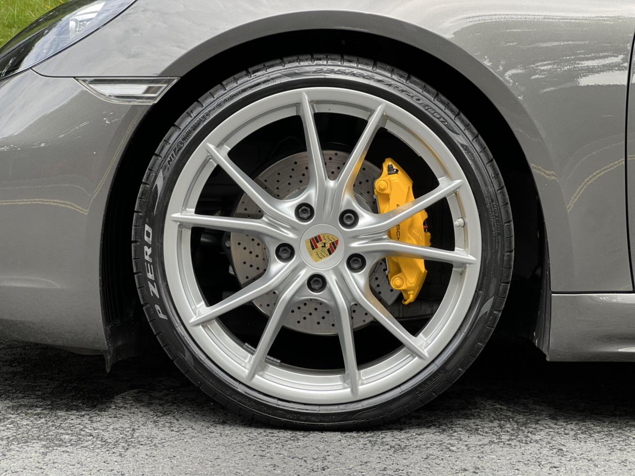 Porsche 718 2021 thumb 6