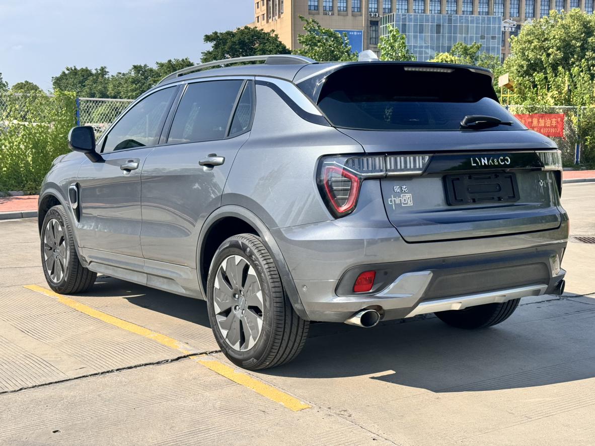 Lynk & Co 01 EM-P 2019 thumb 3