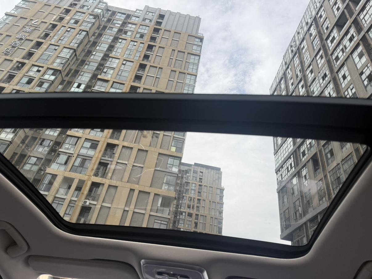 Hongqi H5 2024 thumb 6