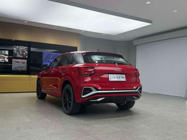 Audi Q2 2022 thumb 2