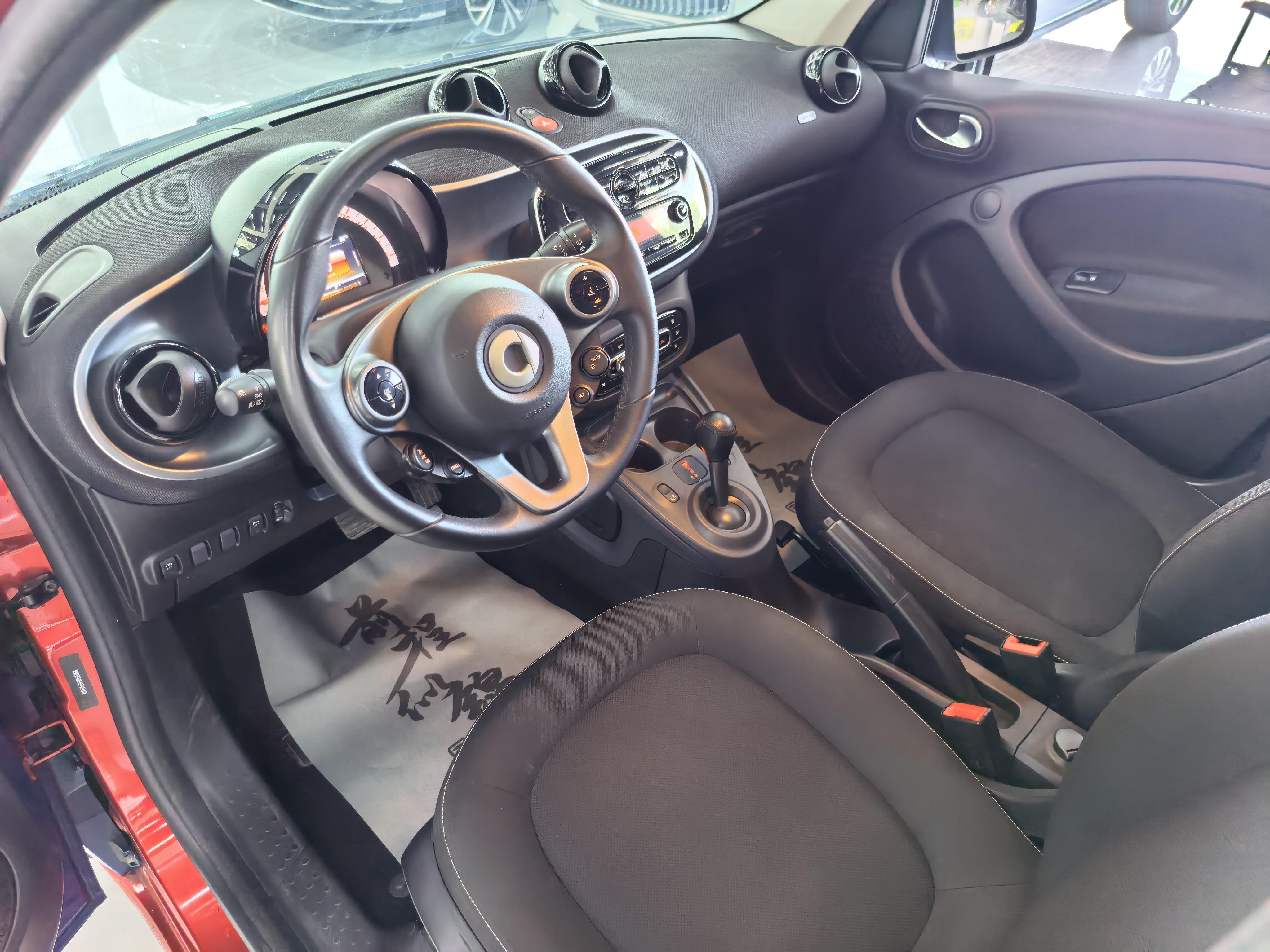 Smart Forfour 2016 thumb 9