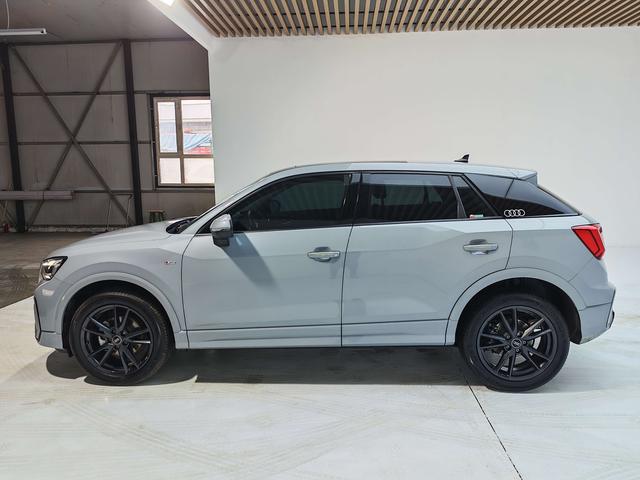 Audi Q2 2022 thumb 2