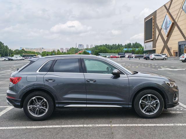 Audi Q3 2021 thumb 6