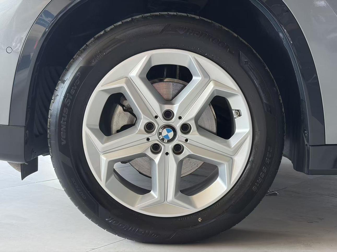 BMW X1 2023 thumb 6