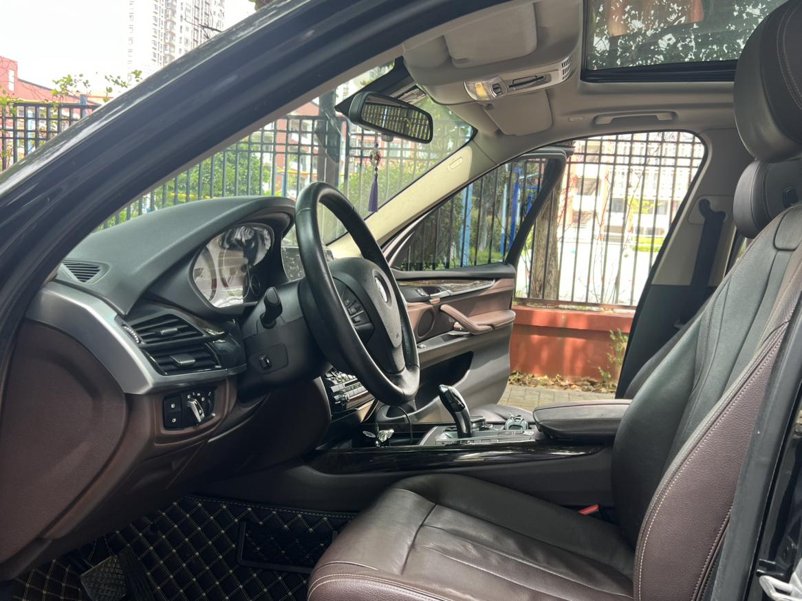 BMW X5 2015 thumb 9