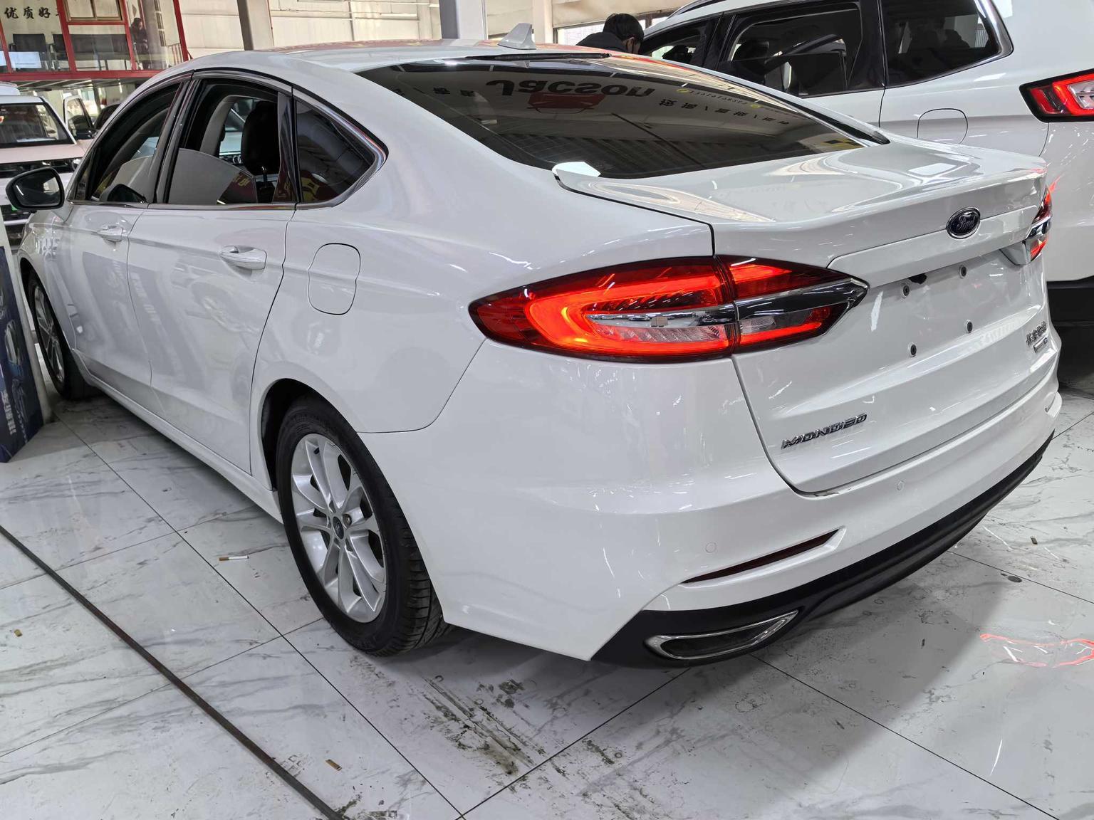 Ford Mondeo 2018 thumb 2