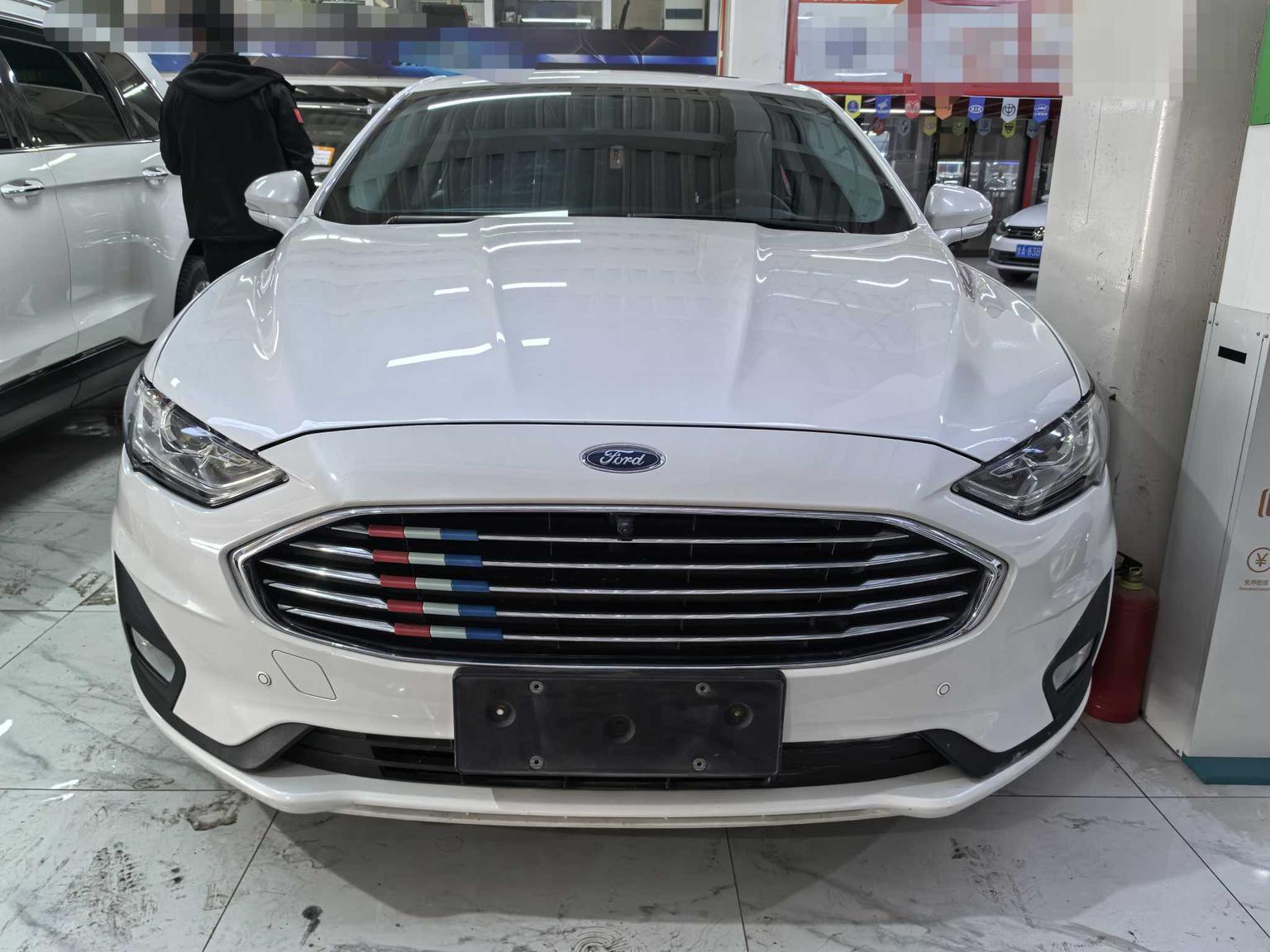 Ford Mondeo 2018 thumb 12