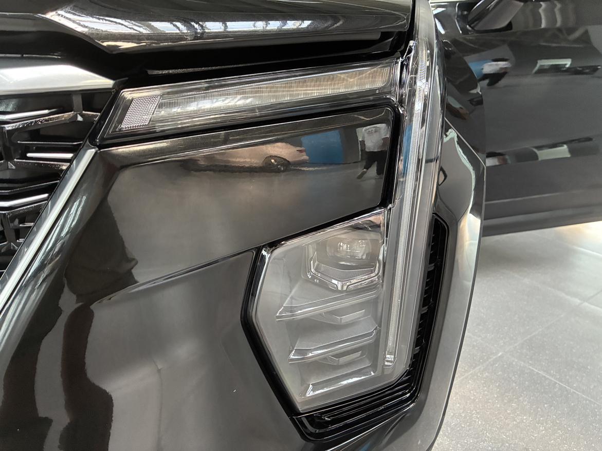 Cadillac XT4 2026 thumb 2