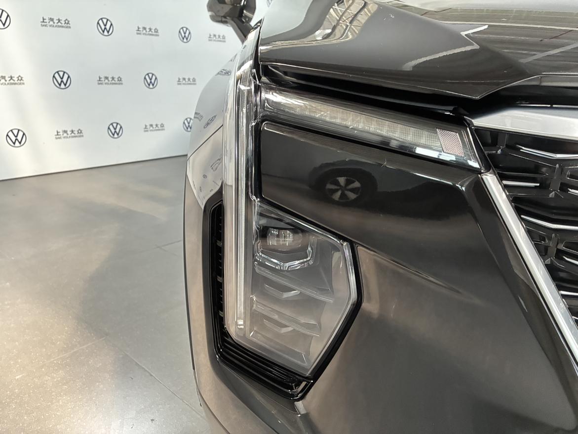 Cadillac XT4 2026 thumb 6