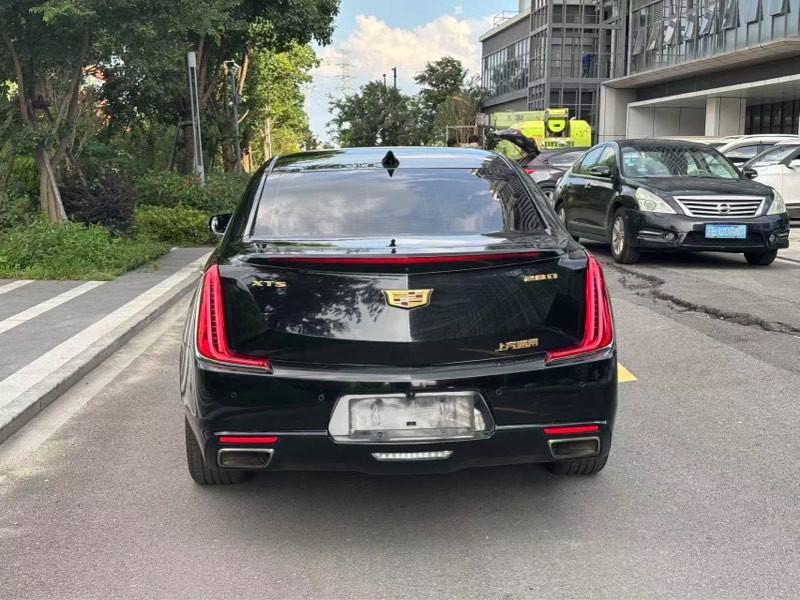 Cadillac XTS 2018 thumb 3