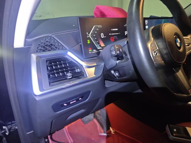 BMW X5 2023 thumb 12