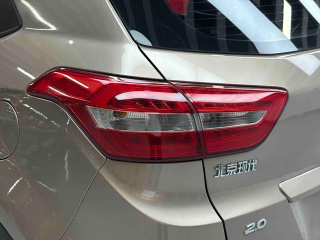 Hyundai ix25 2015 thumb 11